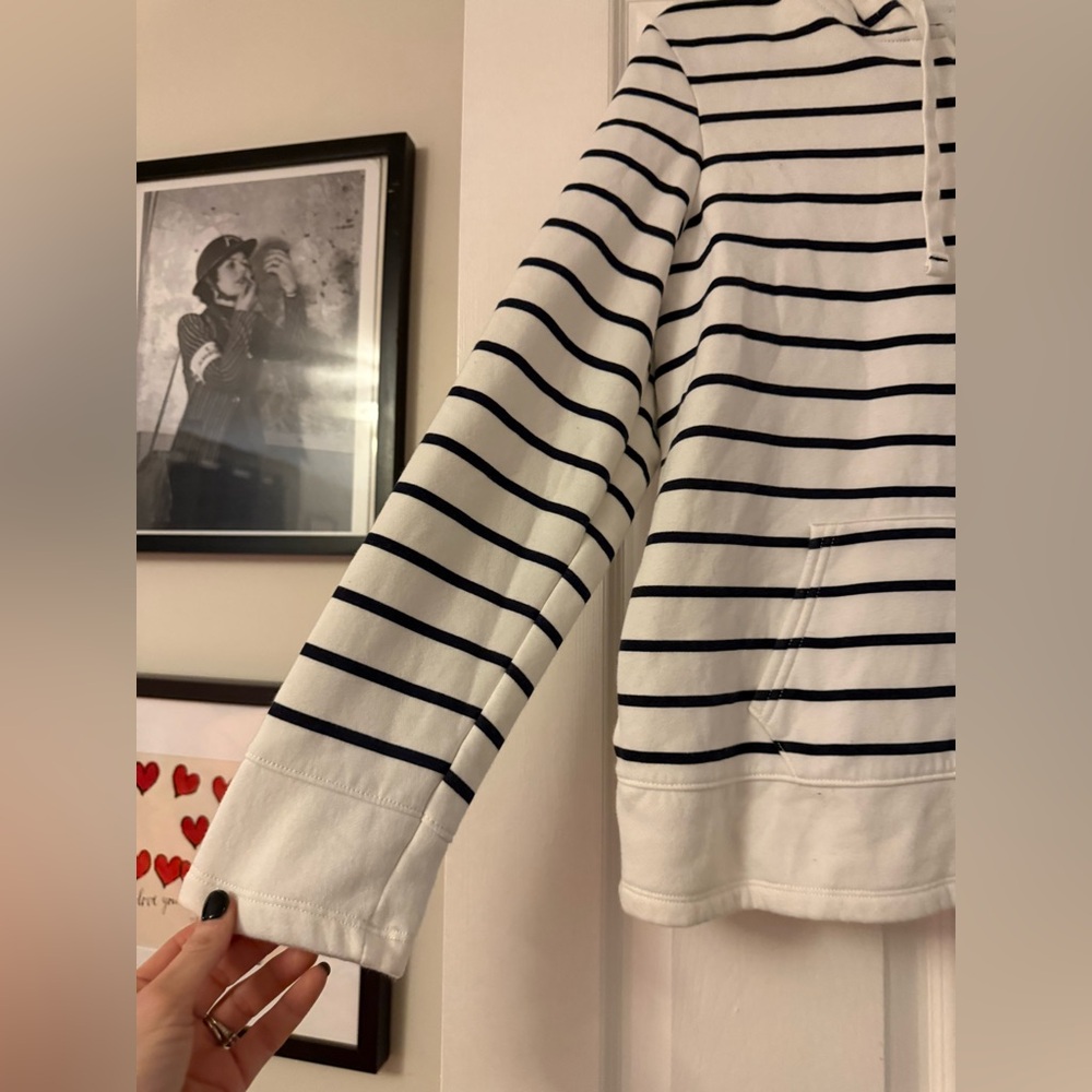 ❌Sold❌ Nautica Women's Striped Hoodie in White & Navy - Picture 3 of 8